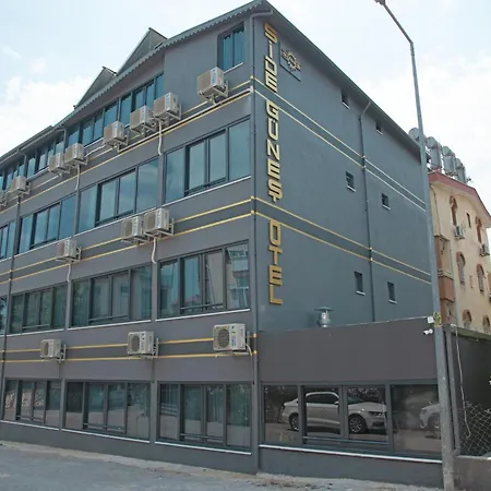 Guenes Hotel Side